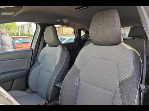 Voitures D'occasion À Valreas | Renault Captur 1.6 E-Tech Full Hybrid 145Ch Techno