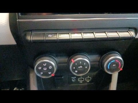 Voitures D'occasion À Valenciennes | Renault Clio 1.0 Tce 90Ch Limited -21N