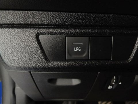 Voitures D'occasion À Faches Thumesnil | Dacia Sandero Eco-G 100 Stepway Expression +