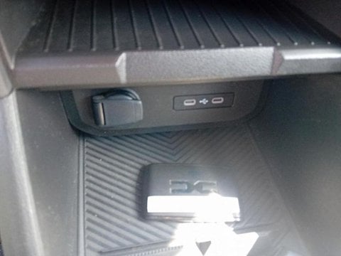 Voitures D'occasion À Nîmes | Dacia Duster 1.2 Mild Hybrid 130Ch Journey 4X4