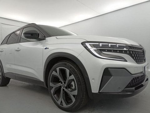 Voitures D'occasion À Cambrai | Renault Austral 1.2 E-Tech Full Hybrid 200Ch Iconic Esprit Alpin...