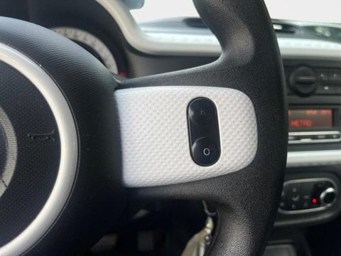 Voitures D'occasion À Cambrai | Renault Twingo E-Tech Electric Authentic R80 Achat Intégral