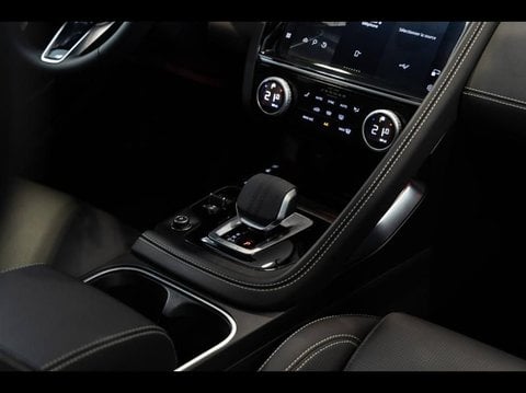 Voitures D'occasion À Villeneuve D'ascq | Jaguar E-Pace P270E Phev 269Ch R-Dynamic Hse
