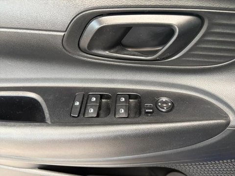 Voitures D'occasion À Faches Thumesnil | Hyundai I20 1.2 84Ch Initia
