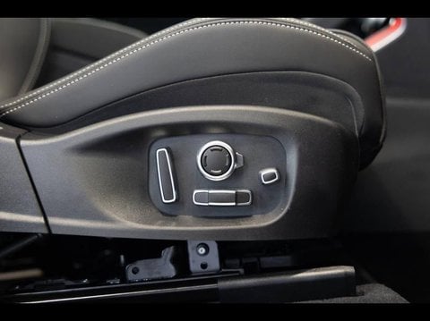 Voitures D'occasion À Villeneuve D'ascq | Jaguar E-Pace P300E Phev 309Ch R-Dynamic Hse