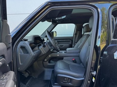 Voitures D'neuves Stock À Villeneuve D'ascq | Land Rover Defender 110 P300E Phev X-Dynamic Hse
