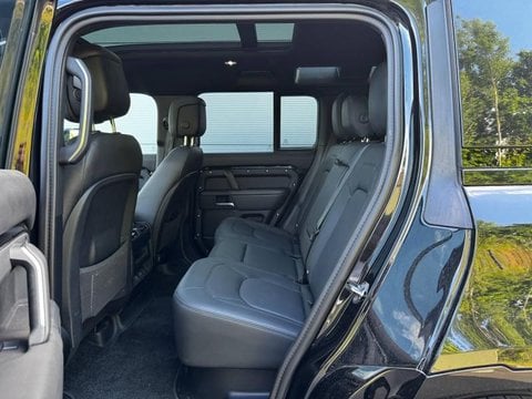 Voitures D'neuves Stock À Villeneuve D'ascq | Land Rover Defender 110 P300E Phev X-Dynamic Hse