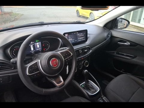 Voitures D'occasion À Faches Thumesnil | Fiat Tipo Cross Sw 1.5 Firefly Turbo 130Ch S/S (Red) Hy...