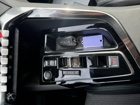 Voitures D'occasion À Villeneuve D'ascq | Peugeot 5008 Hybrid 136Ch Allure Pack E-Dcs6