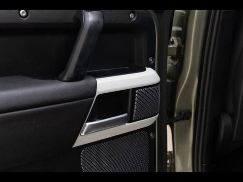 Voitures D'neuves Stock À Valenciennes | Land Rover Defender 110 P400E Phev Se Mark Iii