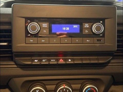 Voitures D'occasion À Seclin | Renault Trafic Fg L2H1 3T 2.0 Blue Dci 130Ch Confort (19999€Ht)