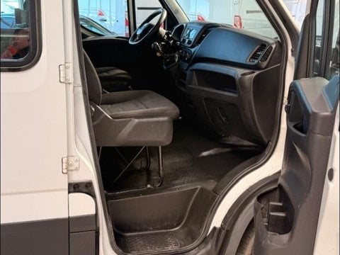 Voitures D'occasion À Seclin | Iveco Daily Ccb 35C14 2.3 Hpi 136 Double Cabine Coffre (22832€Ht)