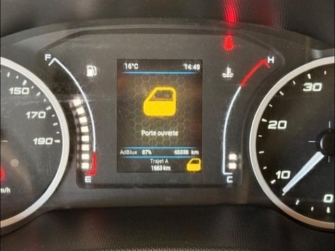 Voitures D'occasion À Seclin | Iveco Daily Ccb 35C14 2.3 Hpi 136 Double Cabine Coffre (22832€Ht)