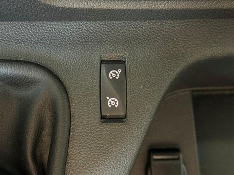 Voitures D'occasion À Seclin | Renault Master Ccb Rj3500 L2 2.3 Blue Dci Paf Ar Court 130Ch Conf...