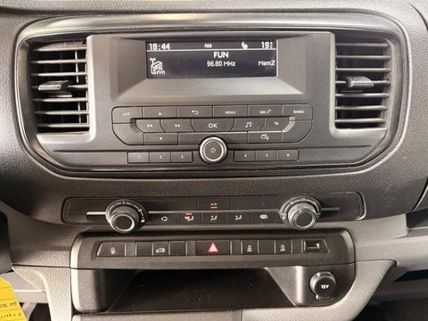 Voitures D'occasion À Seclin | Peugeot Expert Fg M 1.5 Bluehdi 120Ch S&S Premium (13749€Ht)