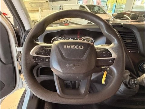Voitures D'occasion À Seclin | Iveco Daily Ccb 35C14 2.3 Hpi 136 Double Cabine Coffre (22832€Ht)