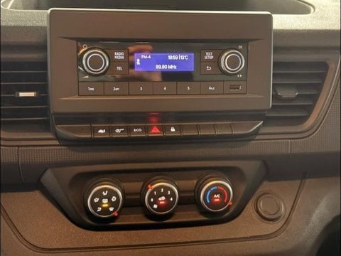 Voitures D'occasion À Seclin | Renault Trafic Fg L1H1 3T 2.0 Blue Dci 130Ch Confort (17915€Ht)