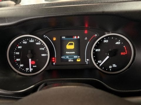 Voitures D'occasion À Seclin | Iveco Daily Ccb Iveco Benne 6 Places Coffre 35C14 (24915€Ht)
