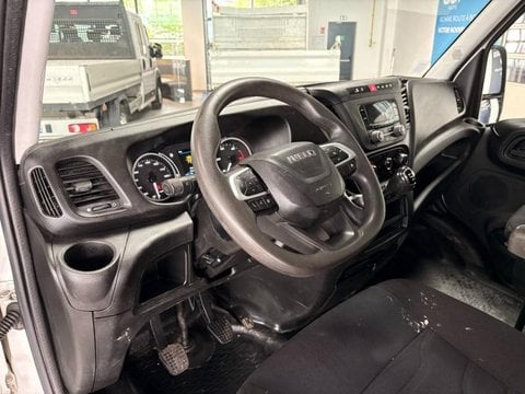 Voitures D'occasion À Seclin | Iveco Daily Ccb Iveco Benne 6 Places Coffre 35C14 (22415€Ht)