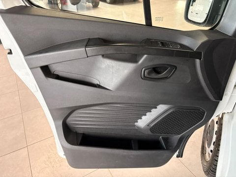Voitures D'occasion À Seclin | Renault Trafic Fg L1H1 2T8 2.0 Blue Dci 110Ch Confort (14600€Ht)