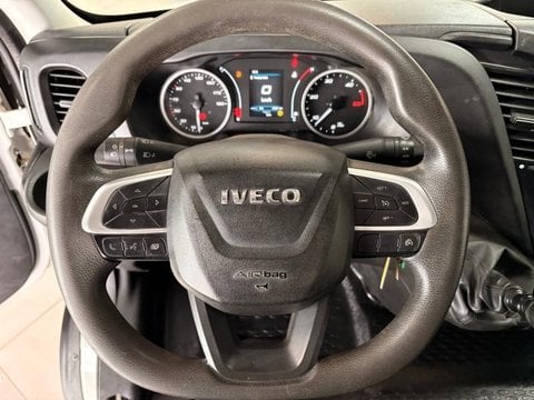 Voitures D'occasion À Seclin | Iveco Daily Ccb Iveco Benne 6 Places Coffre 35C14 (22415€Ht)
