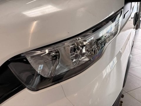Voitures D'occasion À Seclin | Iveco Daily Ccb Iveco Benne 6 Places Coffre 35C14 (24915€Ht)