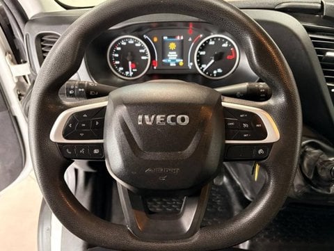 Voitures D'occasion À Seclin | Iveco Daily Ccb Iveco Benne 6 Places Coffre 35C14 (24915€Ht)