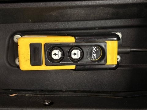 Voitures D'occasion À Seclin | Iveco Daily Ccb Iveco Benne 6 Places Coffre 35C14 (22415€Ht)