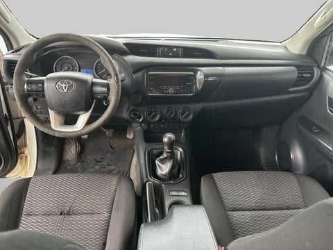 Voitures D'occasion À Matoury | Toyota Hilux 2.4 D-4D 150Ch X-Tra Cabine Lecap 4Wd