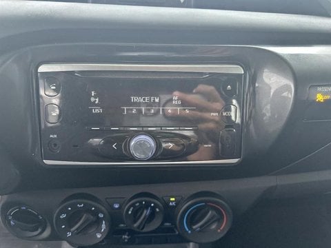 Voitures D'occasion À Matoury | Toyota Hilux 2.4 D-4D 150Ch X-Tra Cabine Lecap 4Wd