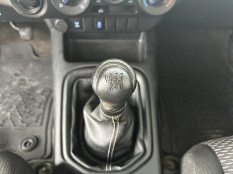 Voitures D'occasion À Matoury | Toyota Hilux 2.4 D-4D 150Ch X-Tra Cabine Lecap 4Wd