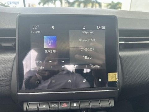 Voitures D'occasion À Matoury | Renault Clio Expression E-Tech 140Ch