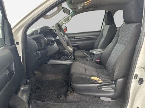 Voitures D'occasion À Matoury | Toyota Hilux 2.4 D-4D 150Ch X-Tra Cabine Lecap 4Wd