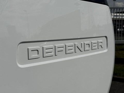 Voitures D'occasion À Liévin | Land Rover Defender 110 2.0 P300E X-Dynamic Se