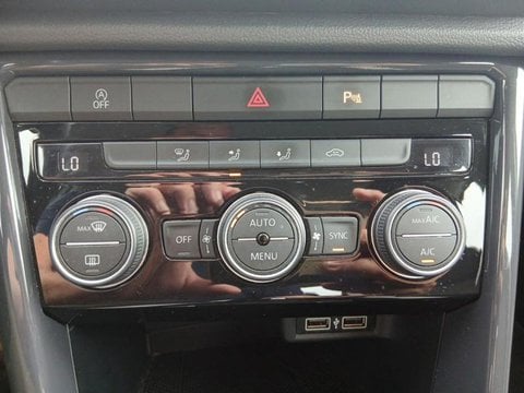 Voitures D'occasion À Maubeuge | Volkswagen T-Roc 1.5 Tsi Evo 150Ch Carat Exclusive Dsg7 Euro6D-T