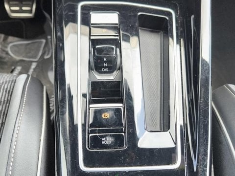 Voitures D'occasion À Maubeuge | Volkswagen Golf 1.5 Etsi Opf 150Ch R-Line Dsg7