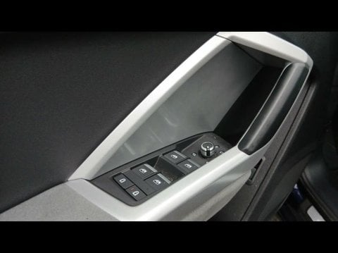 Voitures D'occasion À Valenciennes | Audi Q3 35 Tfsi 150Ch Avus S Tronic 7