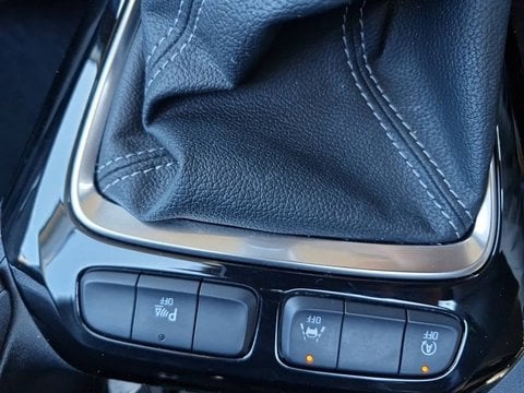 Voitures D'occasion À Saintes | Opel Corsa F 1.2 75 Ch Bvm5 Elegance Business