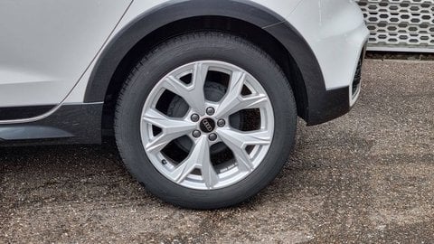Voitures D'occasion À Dax | Audi A1 Citycarver 25 Tfsi 95 Ch Bvm5 Design Luxe