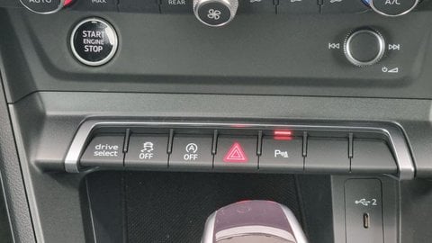 Voitures D'occasion À Dax | Audi Q3 35 Tfsi 150 Ch S Tronic 7 S Line