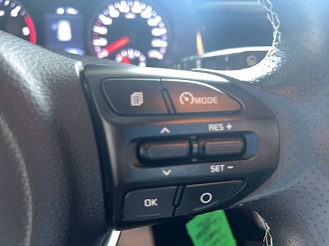 Voitures D'occasion À Saintes | Kia Stonic 1.6 Crdi 115 Ch Isg Bvm6 Design