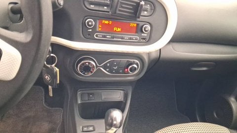 Voitures D'occasion À Brive La Gaillarde | Renault Twingo Electrique Iii Iii Achat Intégral Life