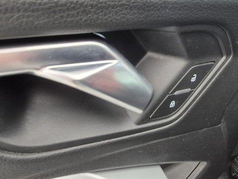 Voitures D'occasion À Brive La Gaillarde | Audi Q3 35 Tfsi 150 Ch Design Luxe