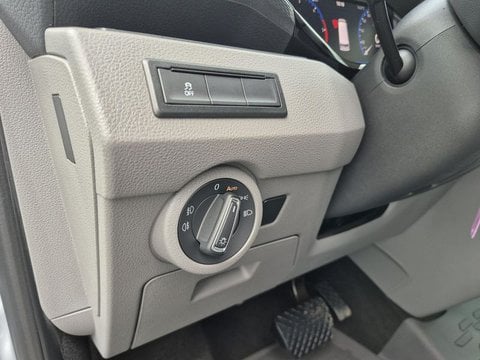 Voitures D'occasion À Saint-Avit | Volkswagen Transporter 6.1 Procab L1 2.0 Tdi 204 Dsg7 4Motion...