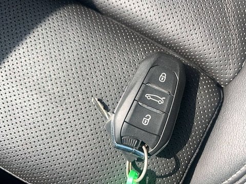 Voitures D'occasion À Saintes | Opel Crossland X 1.2 Turbo 110 Ch Business Elegance
