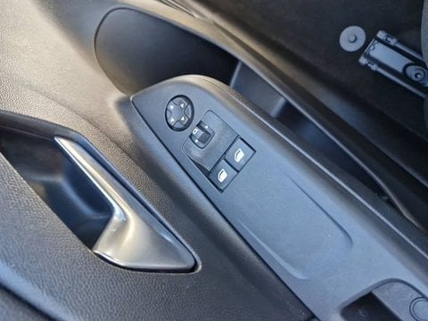 Voitures D'occasion À Saintes | Opel Corsa F 1.2 75 Ch Bvm5 Elegance Business