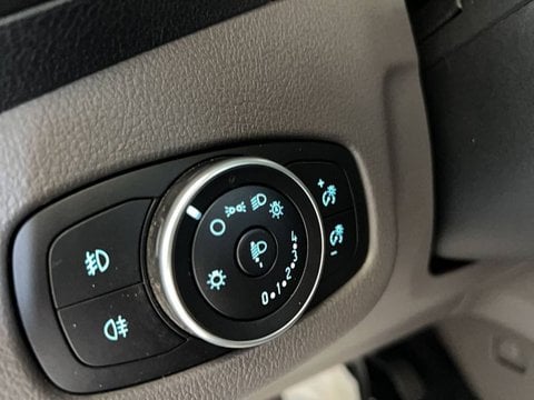Voitures D'occasion À Saintes | Ford Grand Tourneo Connect 1.5 L Ecoblue 120 S&S Titanium