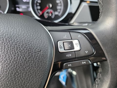 Voitures D'occasion À Saint-Pierre-Du-Mont | Volkswagen Touran 2.0 Tdi 122 7Pl Lounge