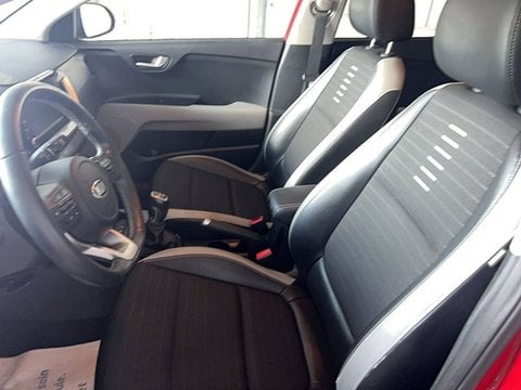 Voitures D'occasion À Saintes | Kia Stonic 1.6 Crdi 115 Ch Isg Bvm6 Design