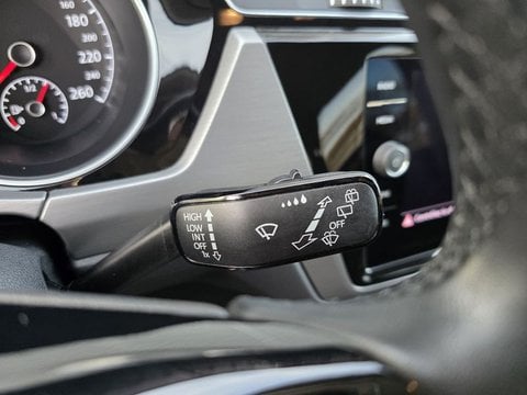 Voitures D'occasion À Saint-Pierre-Du-Mont | Volkswagen Touran 2.0 Tdi 122 7Pl Lounge
